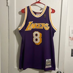 Mitchell n ness Kobe Bryant authentic jersey size L